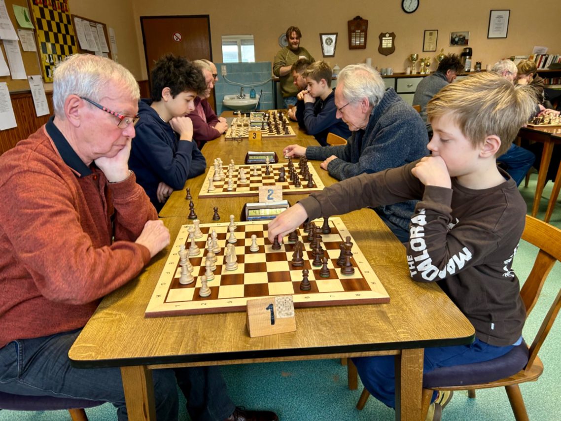 Manfred gegen Eli